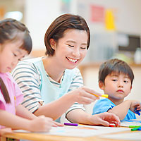 外國人可以從事日本托兒所與幼兒園的工作！日本工作簽證申請、求職網站、保育員證照資格